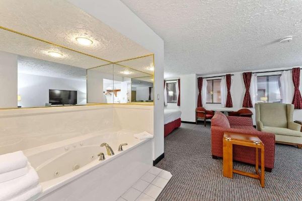 Hotel RAMADA BY WYNDHAM CEDAR CITY (Cedar City)